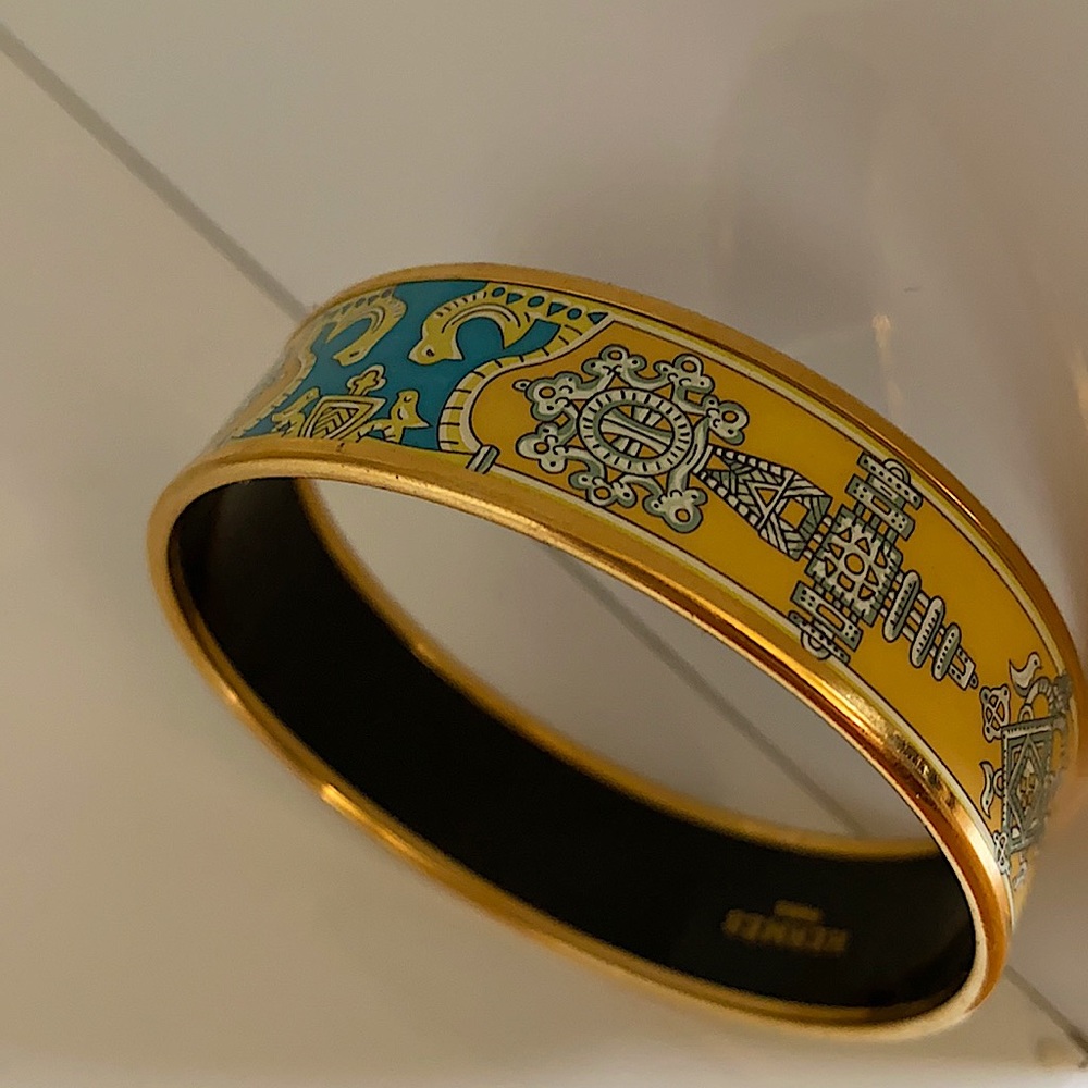 HERMES BRACELET 65 Enamel Bangle Gold